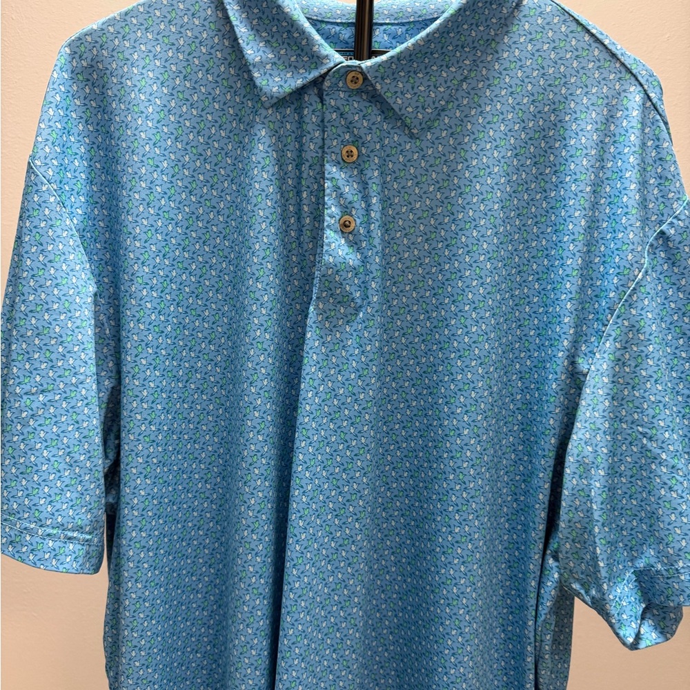 Roundtree & Yorke Men’s Polo in Light Blue Pattern